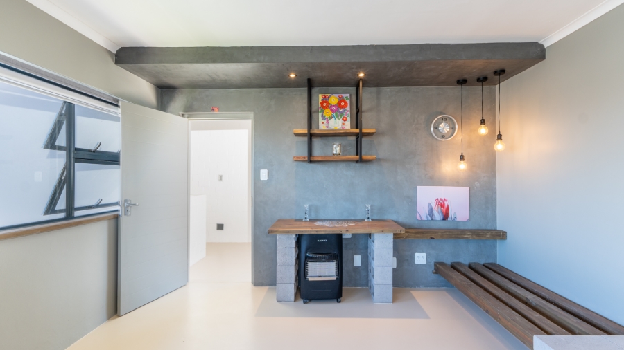 5 Bedroom Property for Sale in Calypso Beach Western Cape